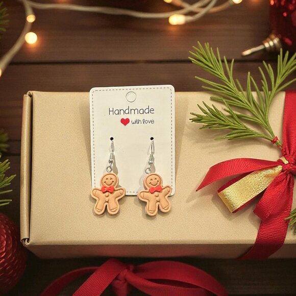 Handmade Gingerbread Earrings | Christmas Earrings | Polymer Clay Jewelry - Picture 4 of 7
